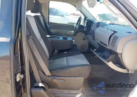 2008 Chevrolet Silverado 1500 Work Truck z USA, uszkodzony, nr VIN 1GCEC19X08Z297961